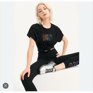 DKNY sz‎ VARIOUS SIZES Women's Pride Logo Knot Front T-shirt In Black